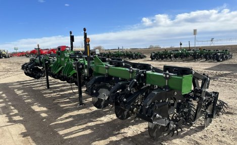 2024 Unverferth 2015MT