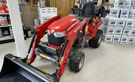 2024 Massey Ferguson GC1723E