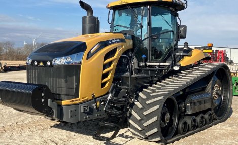 2018 Challenger MT855E