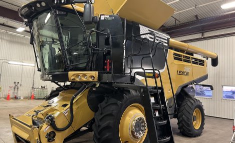 2014 Claas LEXION 740