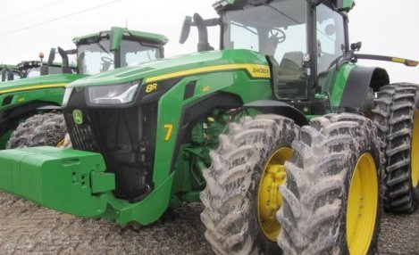 2025 John Deere 8R 410