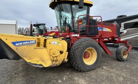 2009 New Holland H8080