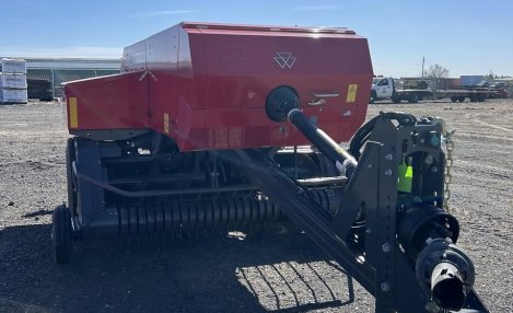 2025 Massey Ferguson 1844S