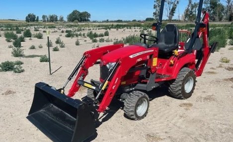 2022 Massey Ferguson GC1723EB