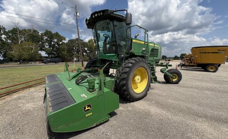 John Deere W235