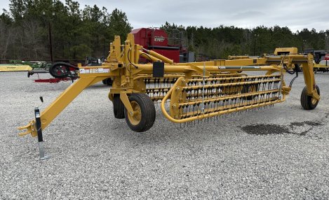 2025 Vermeer R2800