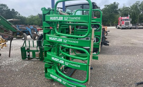 2025 Hustler SOFTHANDS LX200