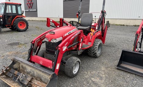 TRACTEUR MASSEY FERGUSON GC2410 (U-70051)