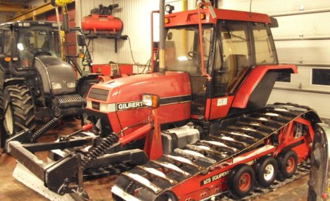 GILBERT SNOW GROOMER (U-1245)