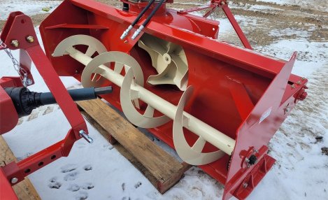 2024 Snow Blower FARM KING Y660 NF710K