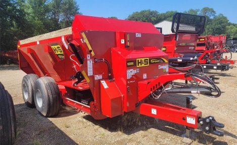 2023 H & S 5226 NH579